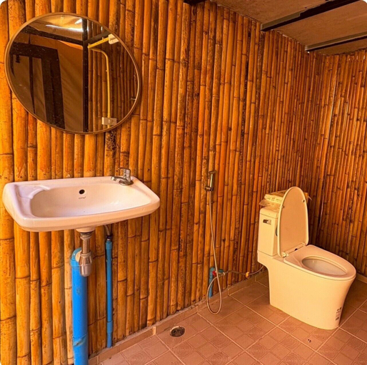 Bathroom 2, Sireha Cafe Resort and Glamping, Pulau Phuket