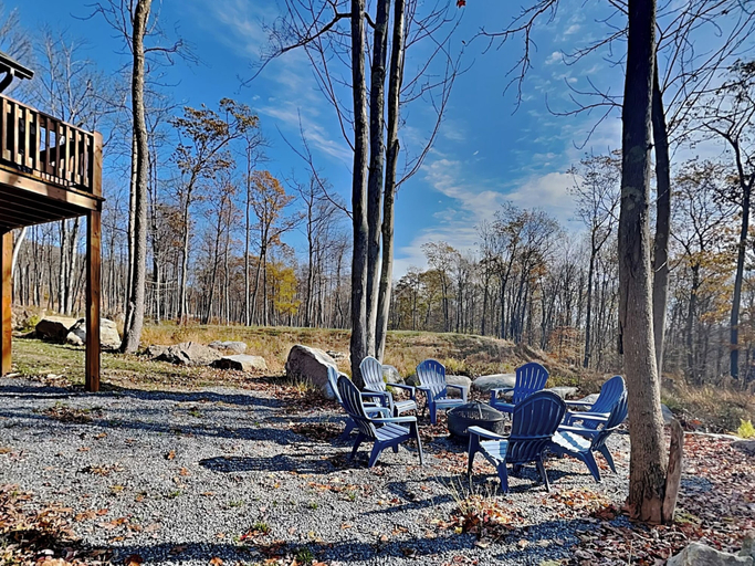 Property amenity 3, Golden Crest, Garrett
