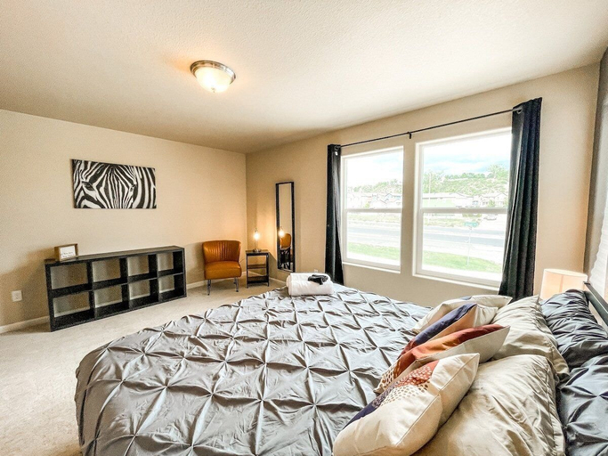 Interior 1, 2102 Birmingham, El Paso