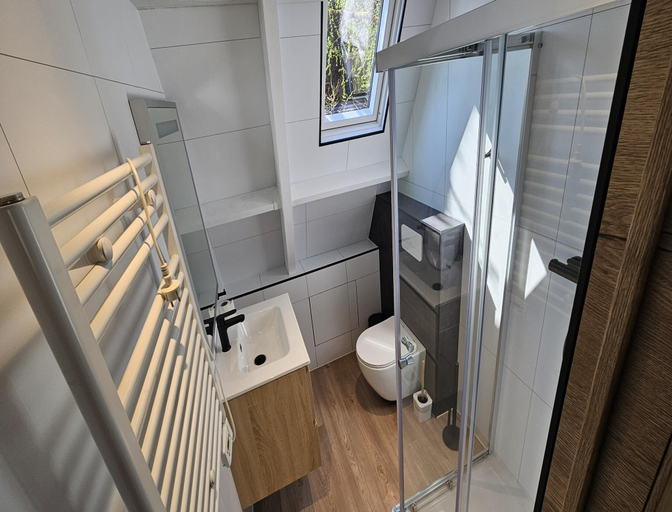Bathroom, Peaceful Forest Chalet Near Durbuy, Luxembourg