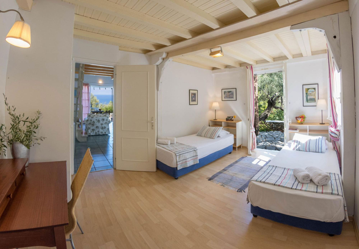 Bedroom 3, Villa Kiparissi - Agios Nikitas Villas, Ionian Islands