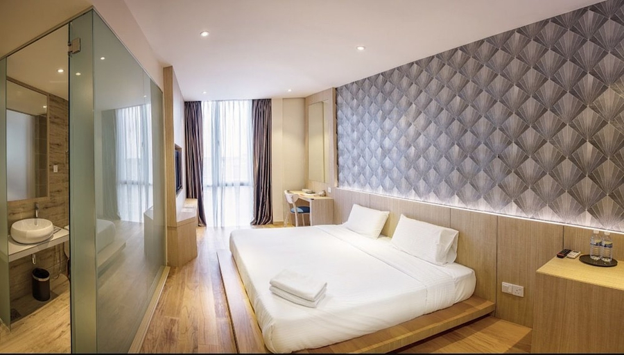 bedroom 8