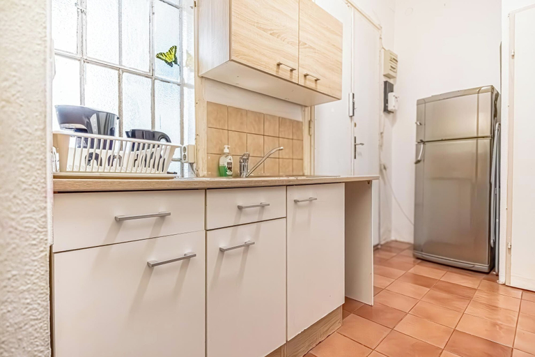 Private kitchen 4, Simple 1BR Apartment Long Stay Belvedere, Wien