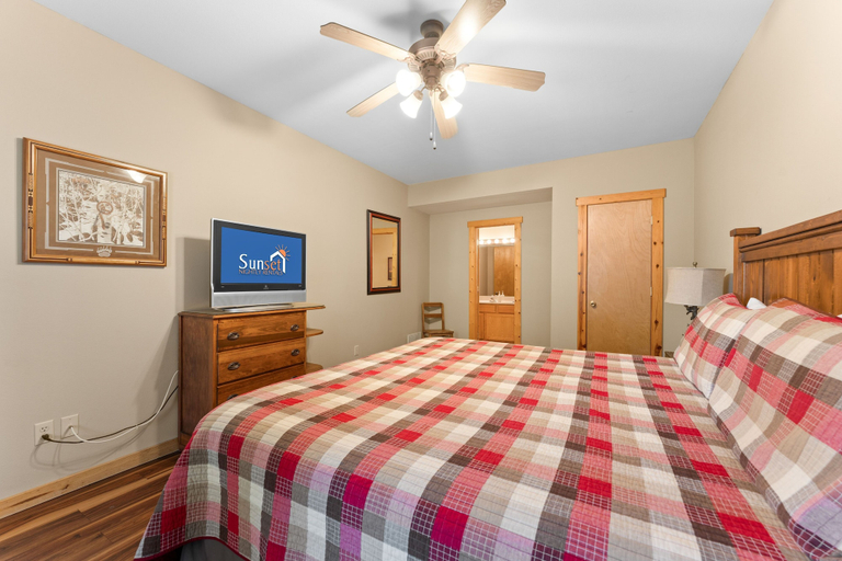 Bedroom 3, Ozarks Oasis 4 Bedroom Cabin by RedAwning, Taney
