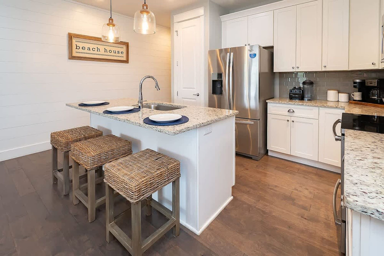 Room 2, Chic Seagrove Retreat- Modern 30A Coastal Living, Walton