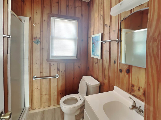 Bathroom 3, Mamaw's Spot by Topsail Realty, Pender