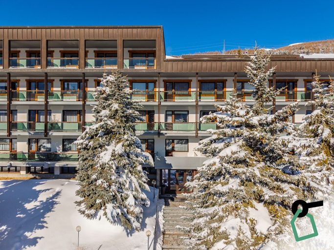 Exterior & Views 2, Hotiday Sestriere Ski Run, Torino