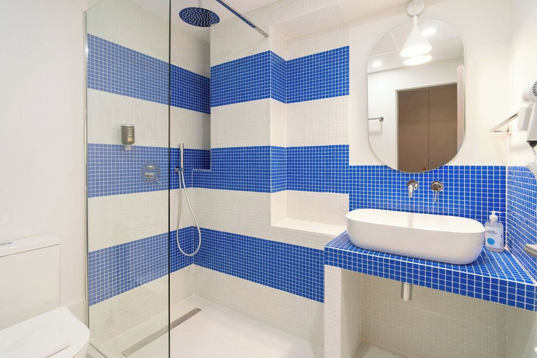 Bathroom 2, Cabanyal Rooms by VLC Host, Valencia