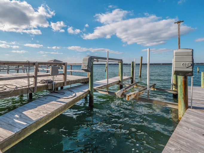 Sport & Beauty, Nicholson Oaks by Topsail Realty, Pender