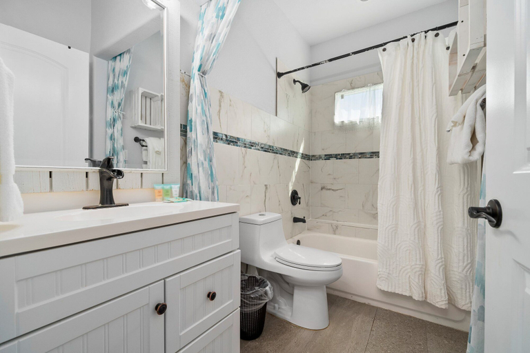 Interior 5, Beachview 158! Boardwalk to the Beach!, Nueces