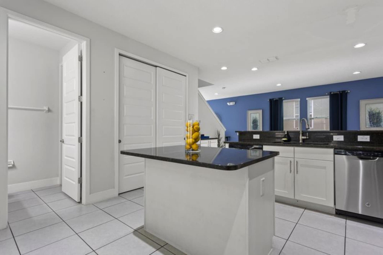 Interior 3, 360-7-pc-large and Luxury Villa, Osceola