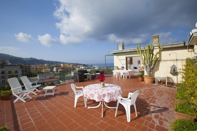 Room 2, Maison Miramare in Sorrento, Napoli