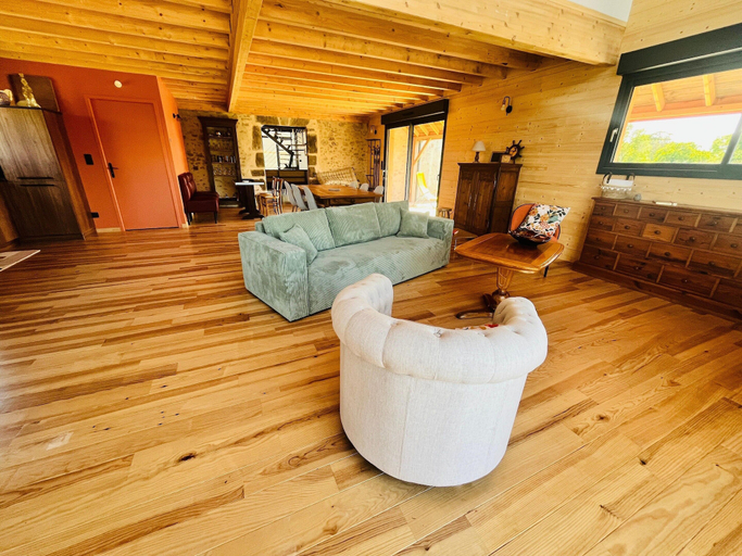 Living room 5, 2 Houses for a Large Family or Group, Manche