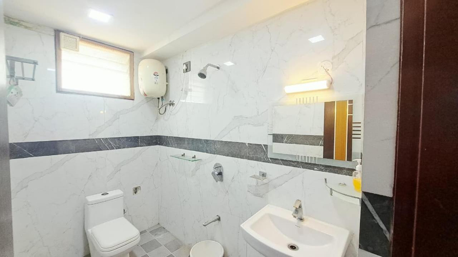Bathroom 3, Hotel Grand Meridian, Vellore