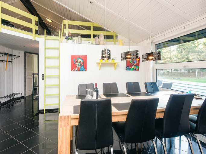 Food & Drinks, 4 Star Holiday Home in Blavand, Varde