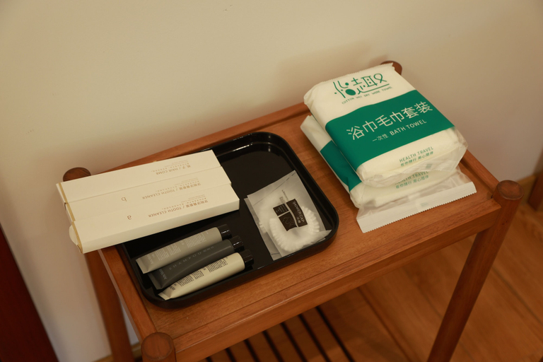 Room 4, Twelve Travel Notes Song-style Homestay, Jingdezhen
