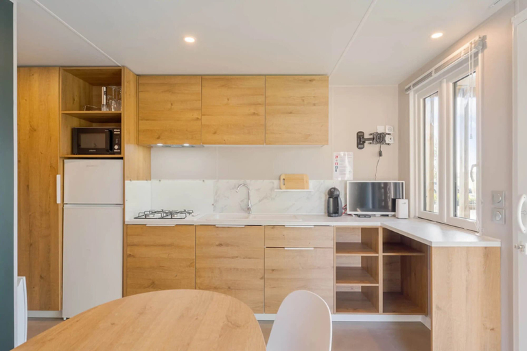 Private kitchen 5, Waterside Holiday Home in Kinrooi, Limburg
