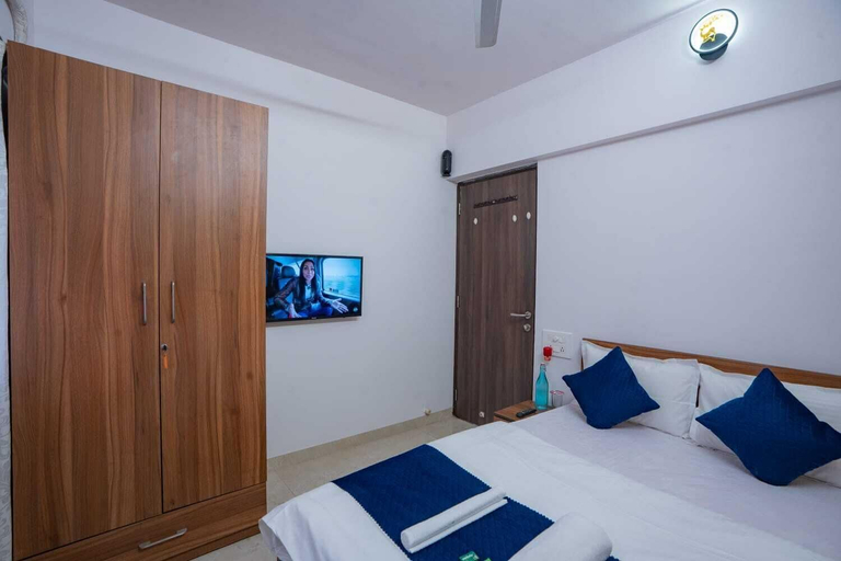 Room 3, Tulsi Luxury Home, Mumbai Suburban