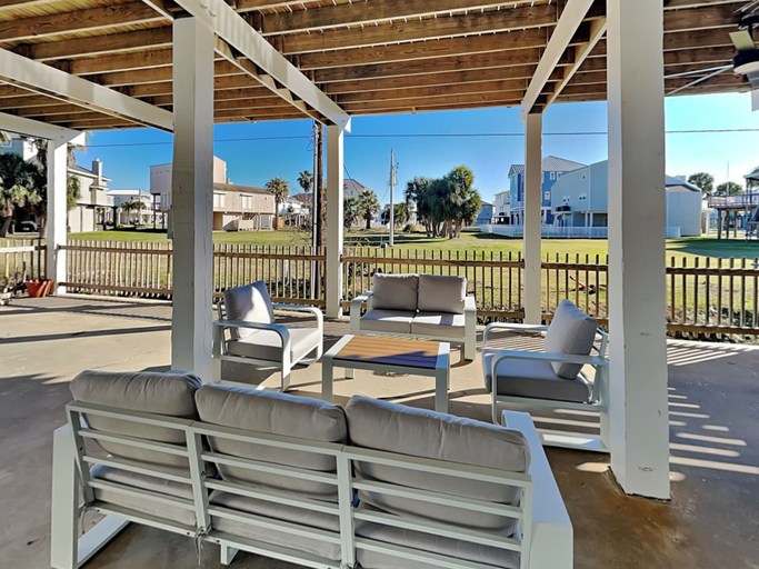 Food & Drinks, Papa's Paradise by Ryson Vacation Rentals, Galveston