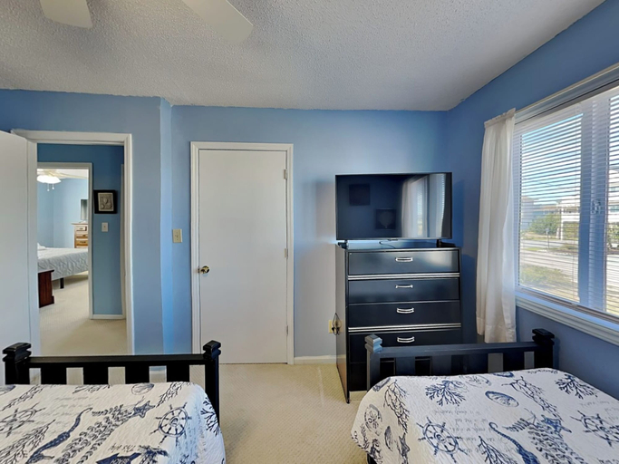 Bedroom 2, Beach Around & Find Out by Topsail Realty, Pender