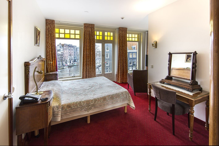 Bedroom 4, Amsterdam Wiechmann Hotel, Amsterdam