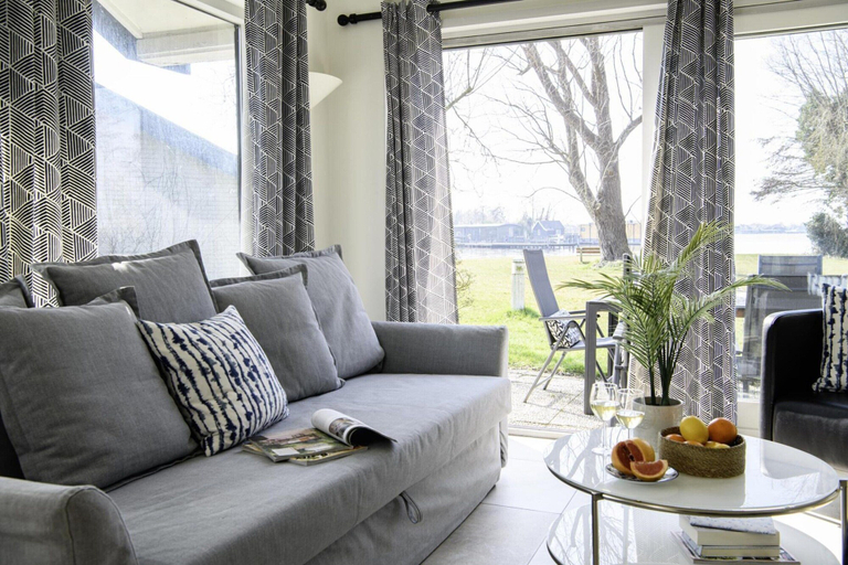 Living room 3, Private Island Bungalow Stay, Wijdemeren