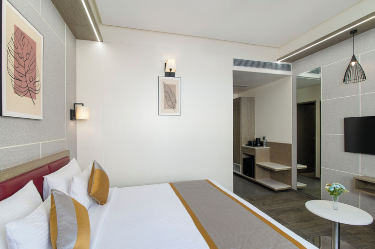 Bedroom 3, Enrise by Sayaji Latur, Latur
