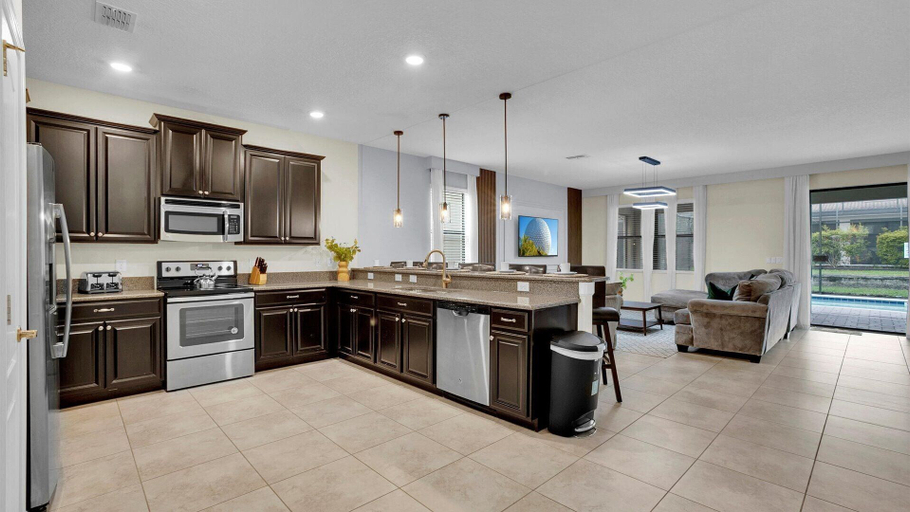 Interior 5, Rfd1434, Osceola