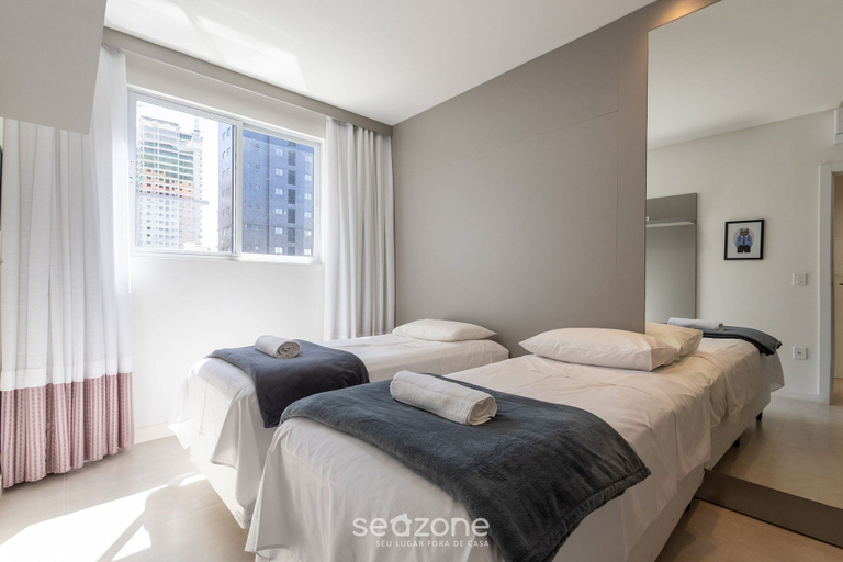 Room 3, Apt w/ Gourmet Balcony 450m From Beach Reb0802, Itapema