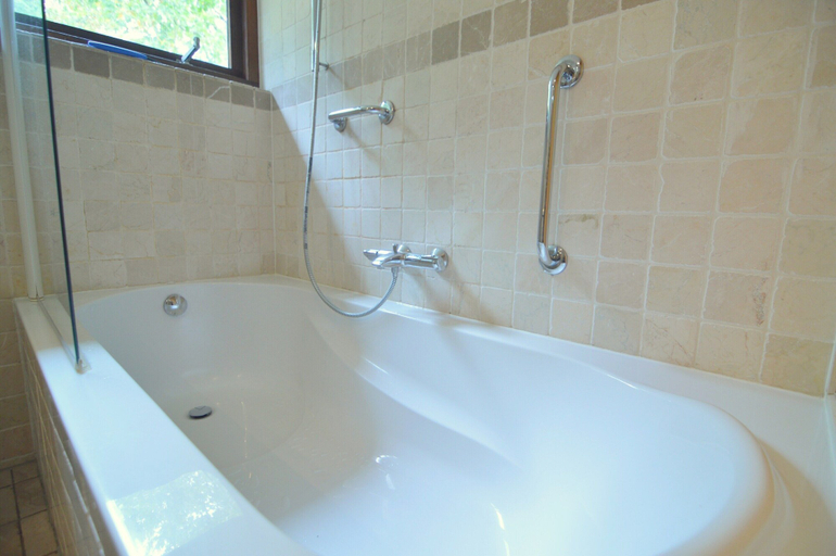 Bathroom 4, Hideaway Sauna, Tennis  Trampoline, Sint Anthonis