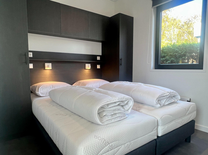 Room 5, Modern Family Retreat Near the Beach, Zijpe