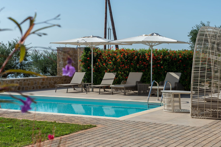 Room 2, Villa I With Private Pool, Peloponnese