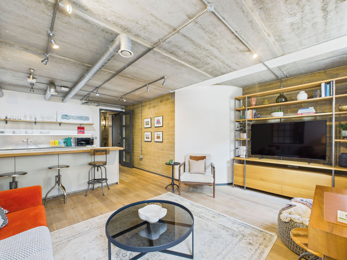 Others 5, Be London - The Southwark Residences, London