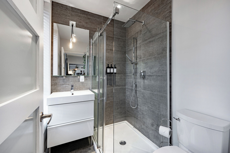 Bathroom 4, Le Plateau Lofts  Hotel, Montréal