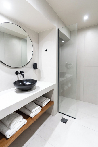 Bathroom 4, Finders Ermou Suites, Attica