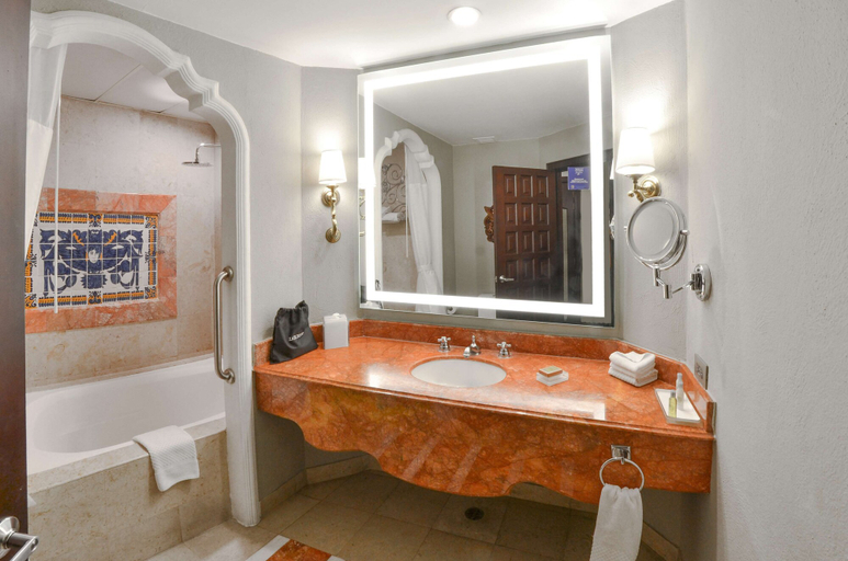 Bathroom 4, Hilton Guatemala, ZONA 15