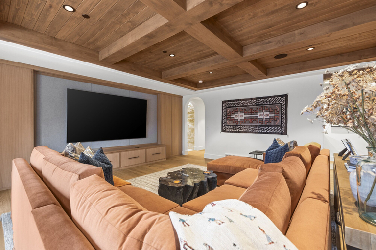Living area 5, Sun Ridge Vista 4 Bedroom Home, Summit