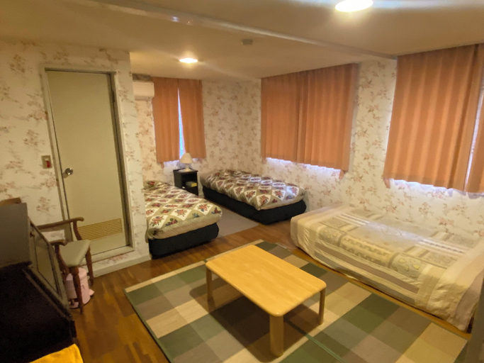 Bedroom 2, Pension Cottontail, Yamanakako