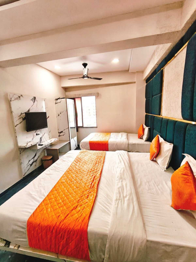 Room 5, Hotel Karnavti, Ahmadabad