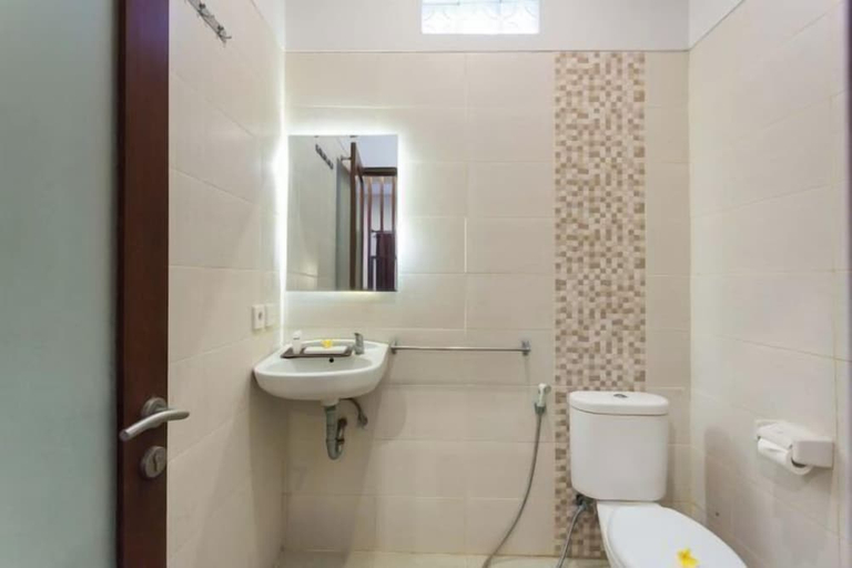 bathroom 19