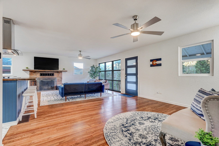Interior 5, 9955 Mesa, El Paso