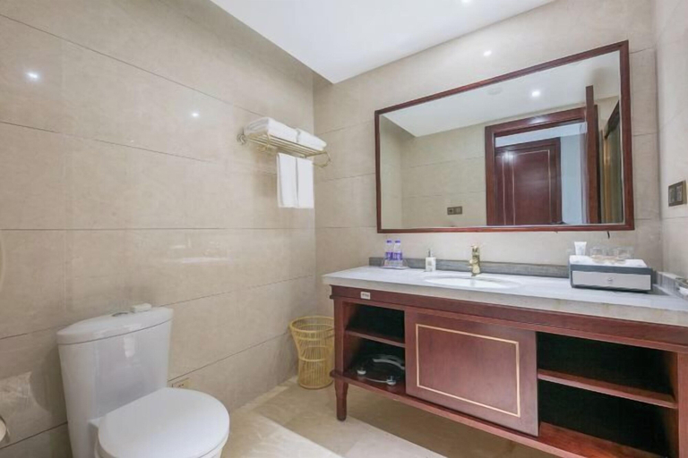 Bathroom 4, CHOUERY International Hotel, Wenzhou