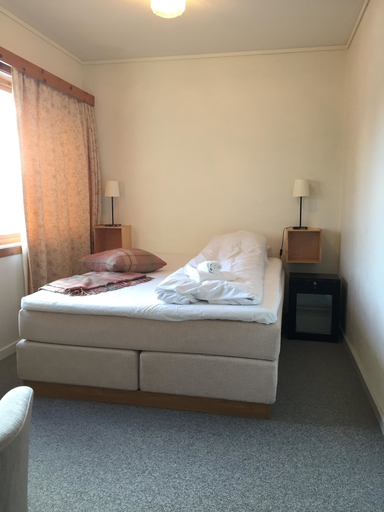 Bedroom 3, Dragsvik Fjordhotel, Balestrand