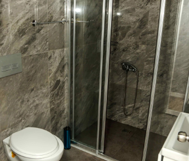 Bathroom 5, More Hotel, Antalya