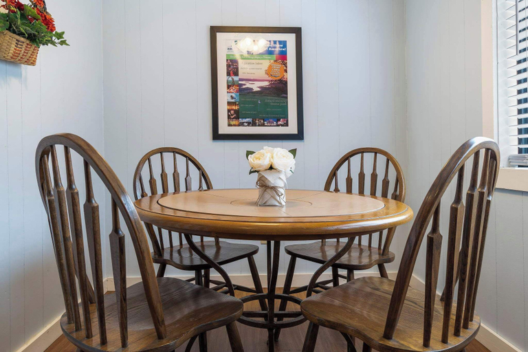 Dining, Windjammer Cottage - Branson, Stone