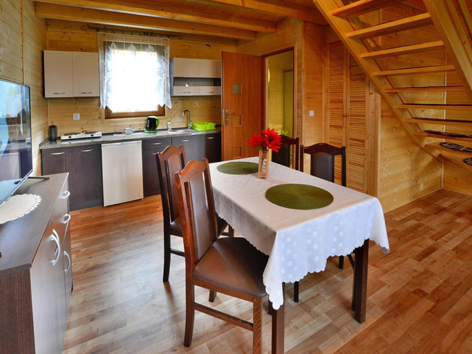 Dining 4, Comfortable Holiday Homes With Terraces, Pool, Sławno