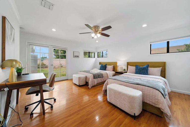 Interior 3, Marbella Lane - Your Cozy Haven 2BR Retreat, Los Angeles