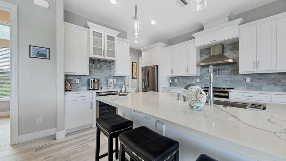 Interior 5, Mpc15528, Charlotte