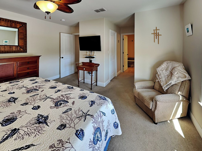 Bedroom 2, Island Charm by Miss Kitty’s, Aransas