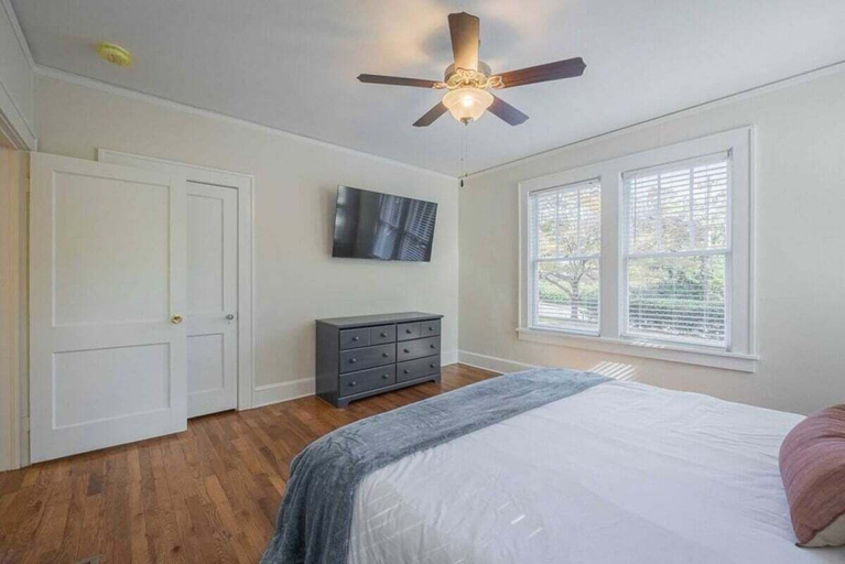 Bedroom 3, Five Points Mill House, Clarke